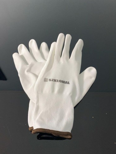 Białe rękawice ochronne, przód