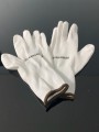 Białe rękawice ochronne, tył